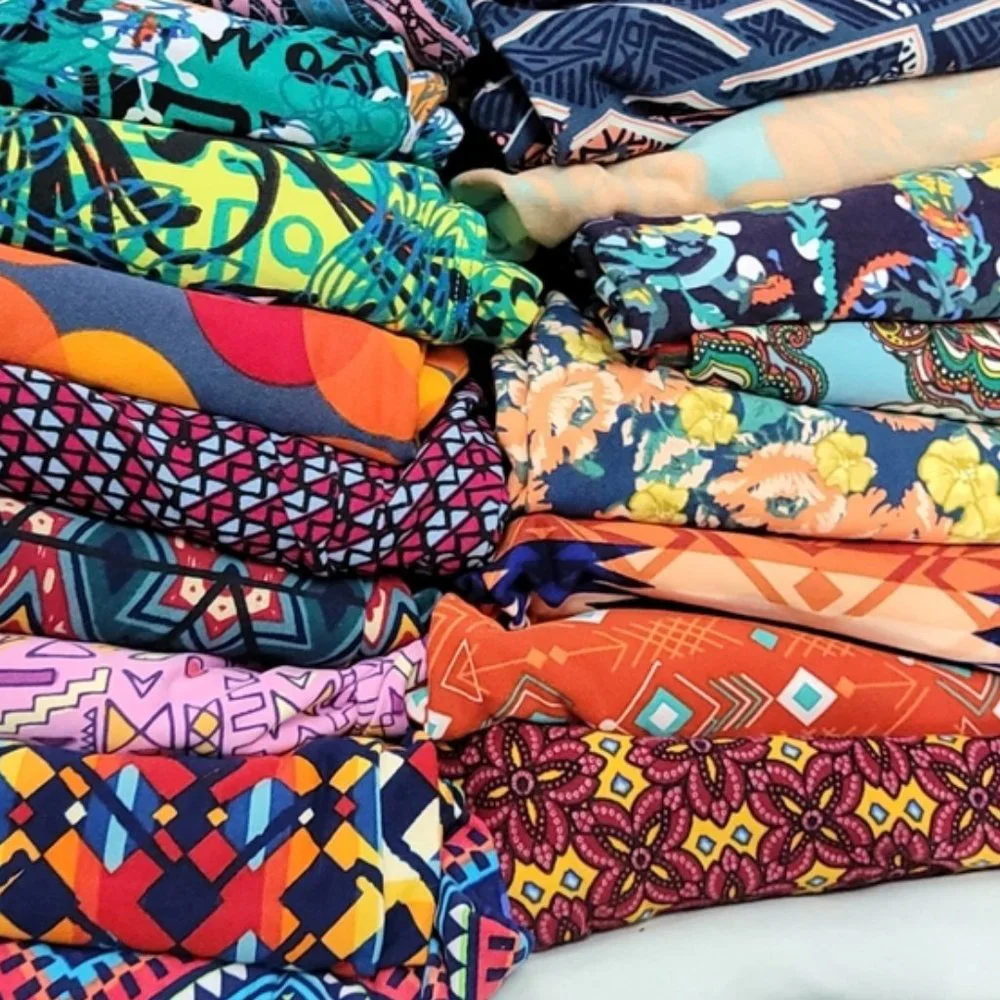 10 LuLaRoe Leggings Tall & Curvy Mystery Box - Picture 4 of 11